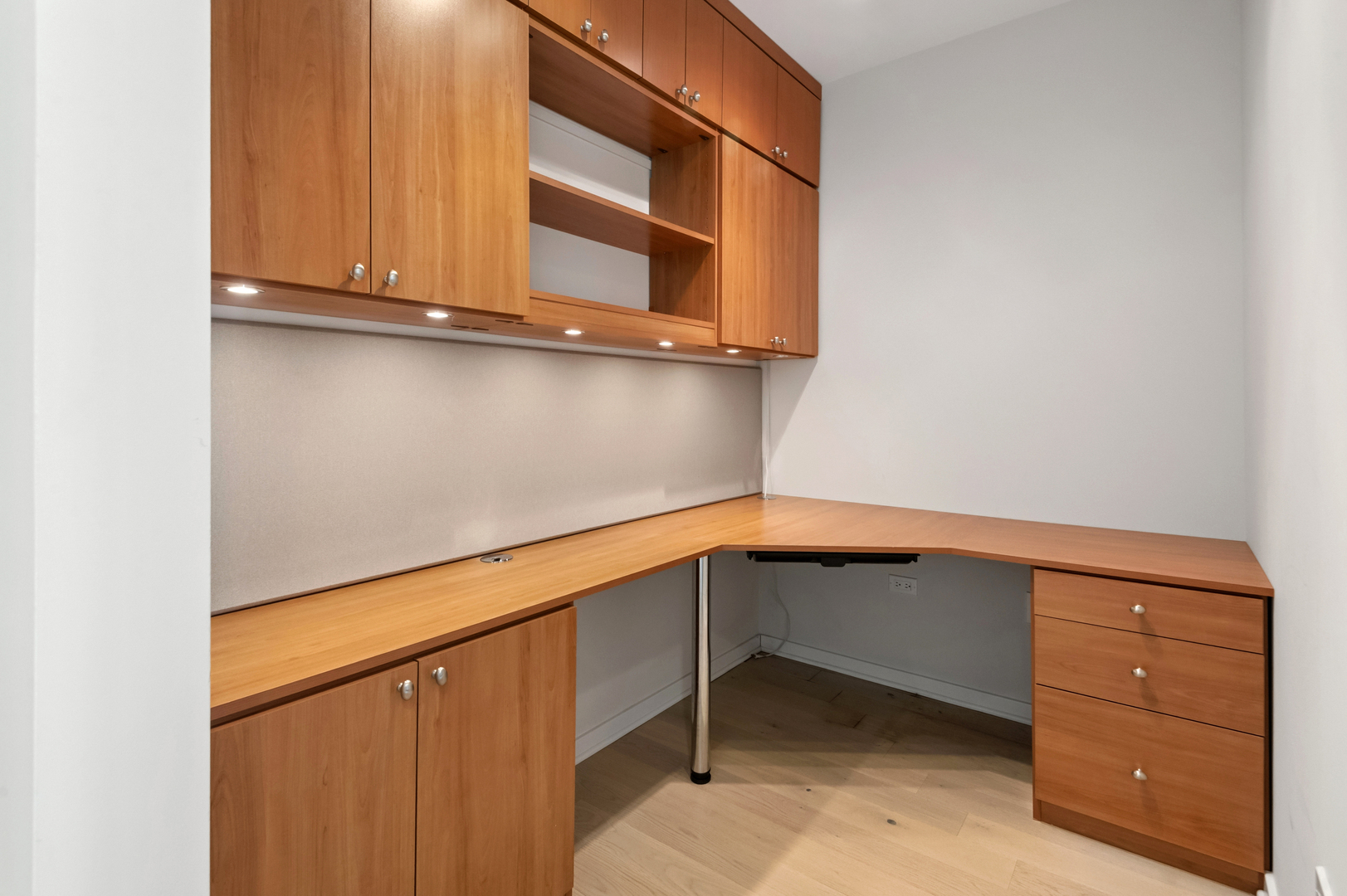 240 E Illinois Street Unit: 1511