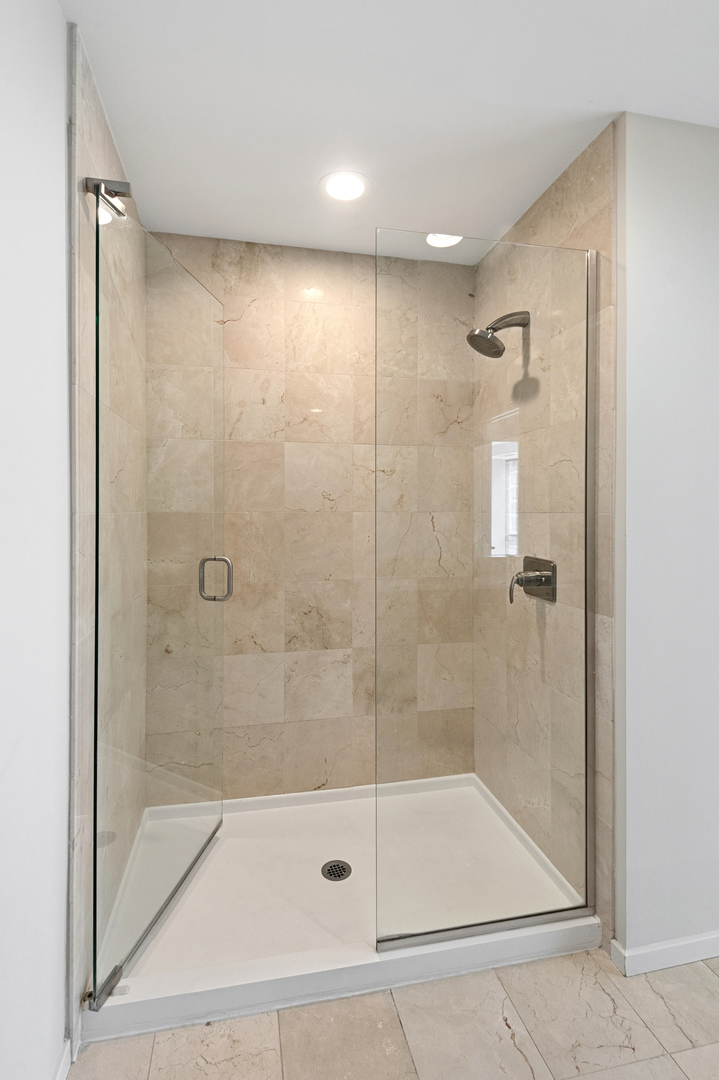 240 E Illinois Street Unit: 1511
