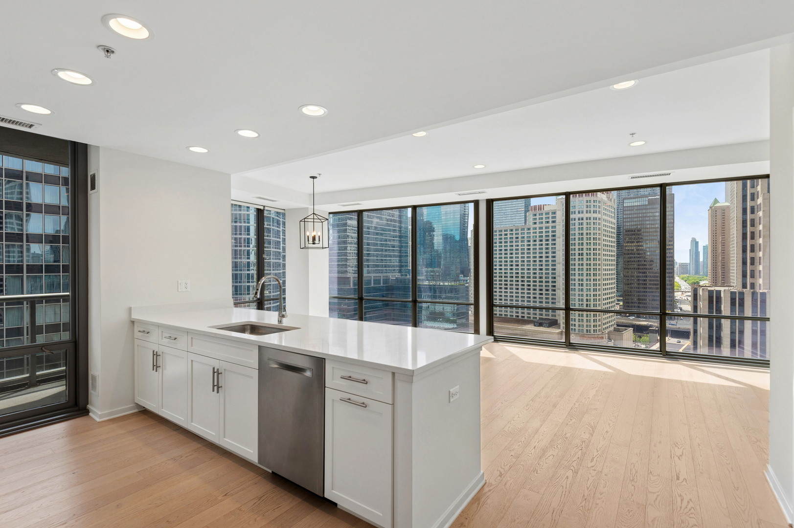 240 E Illinois Street Unit: 1511