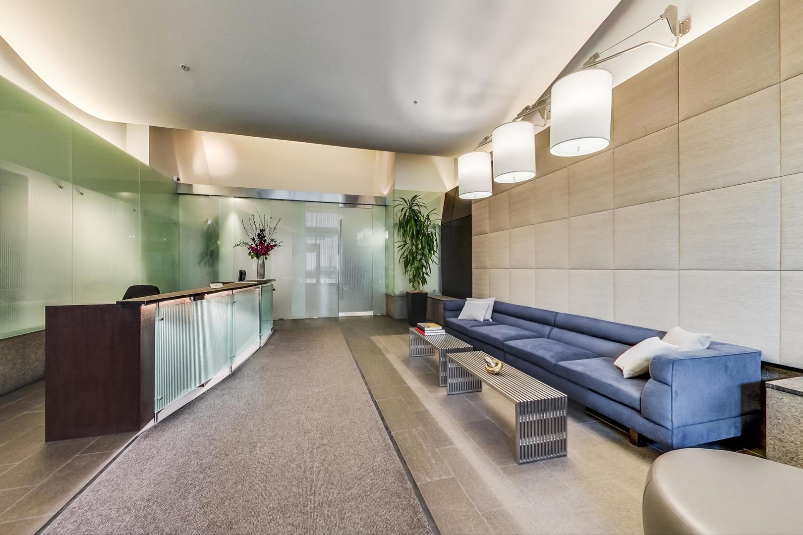 240 E Illinois Street Unit: 1511