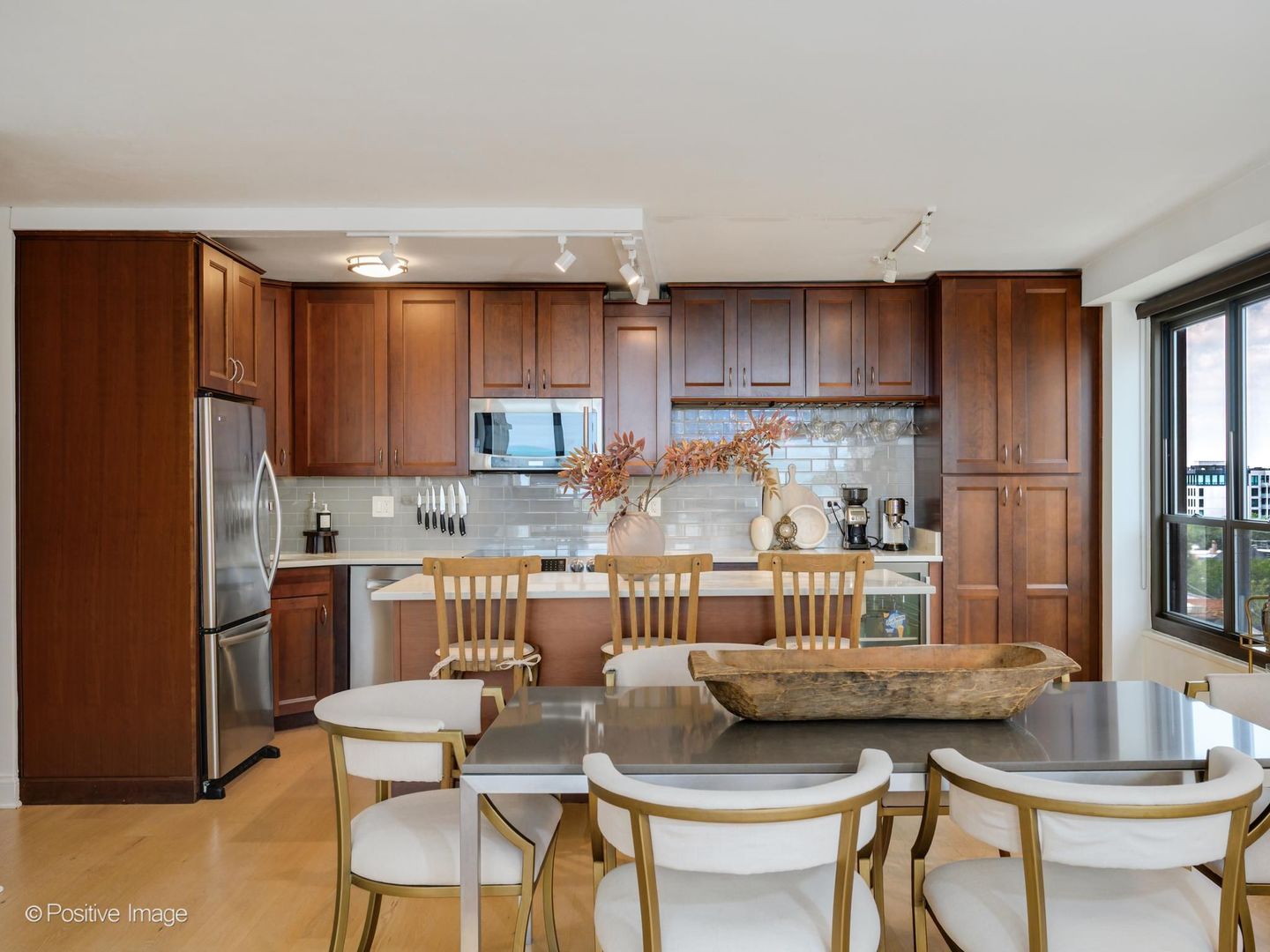 2930 N Sheridan Road Unit: 1107