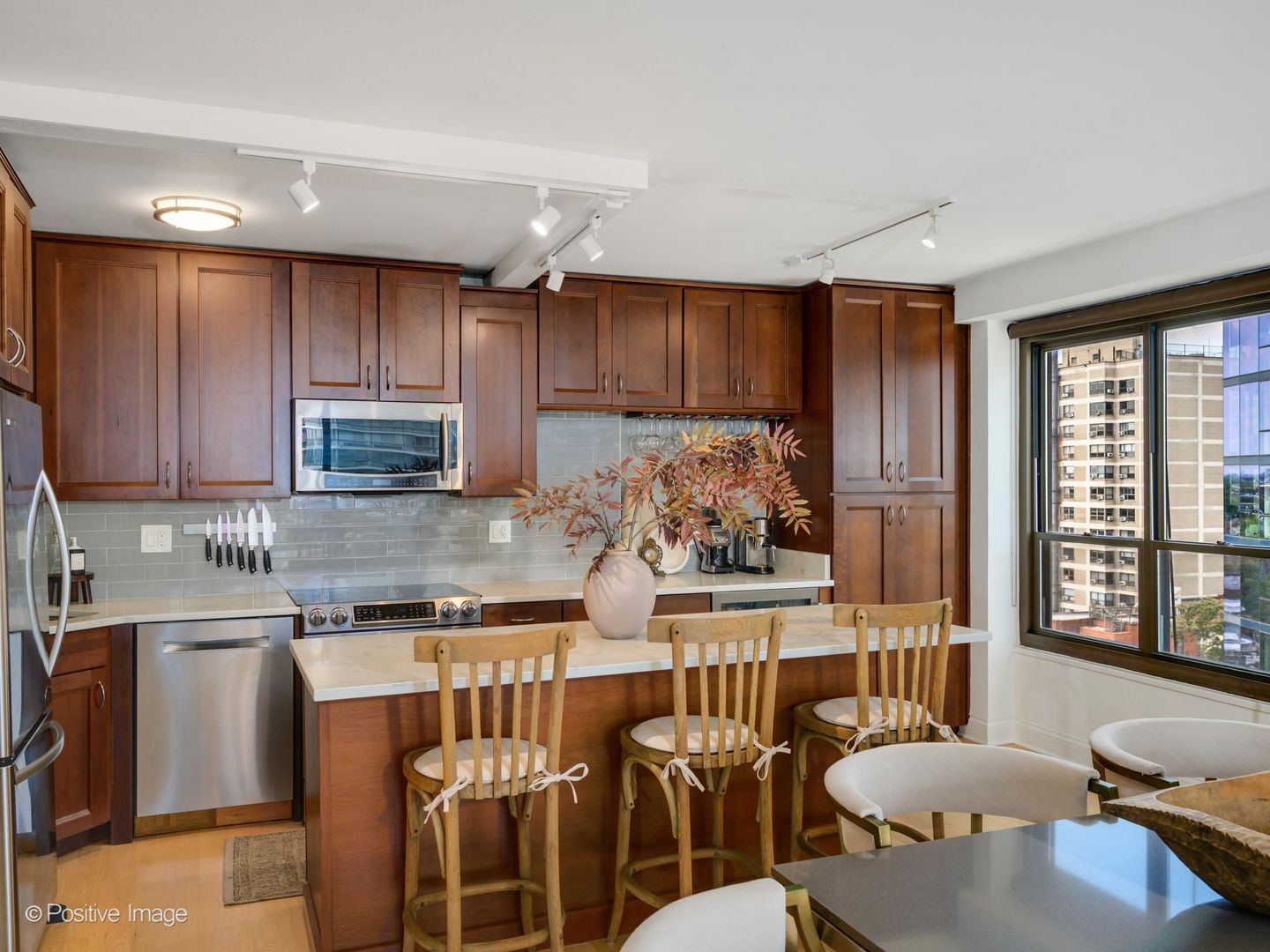 2930 N Sheridan Road Unit: 1107