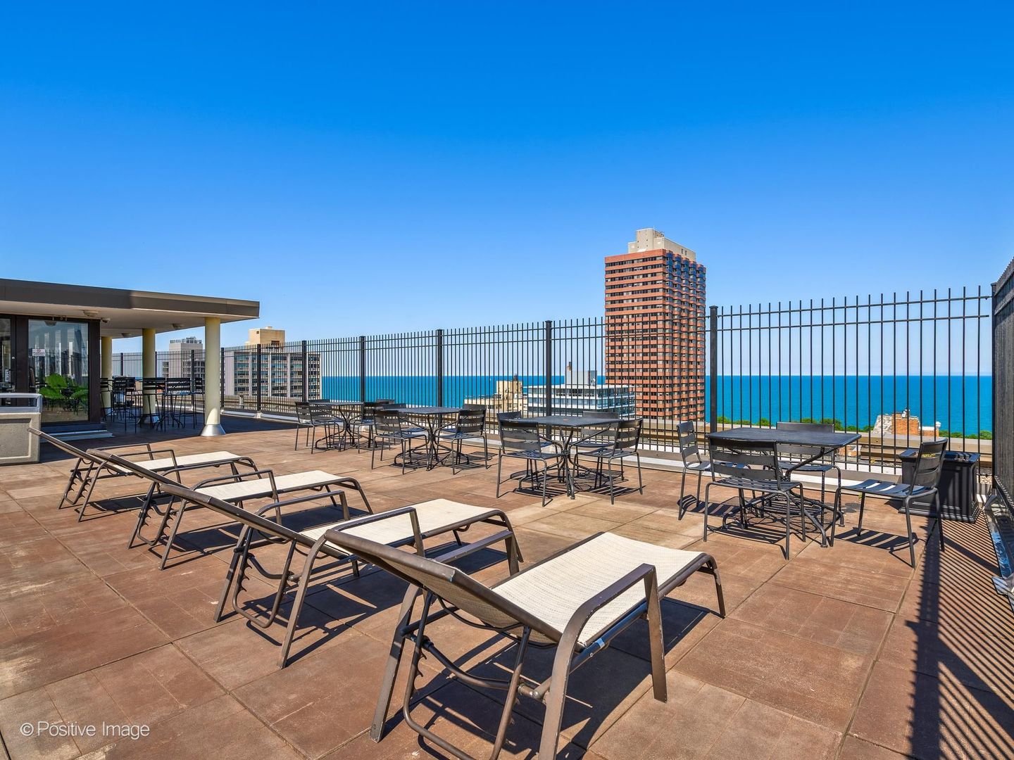 2930 N Sheridan Road Unit: 1107