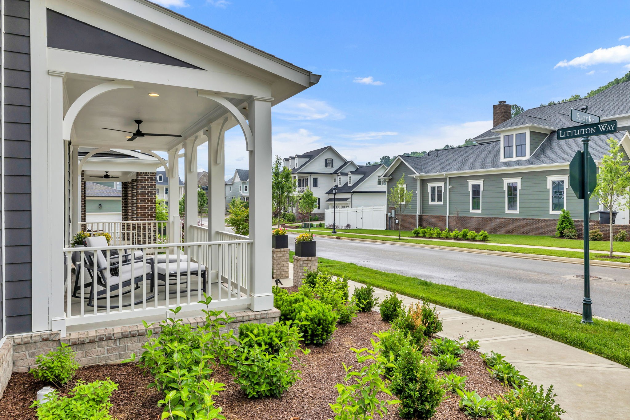 1001 Littleton Way