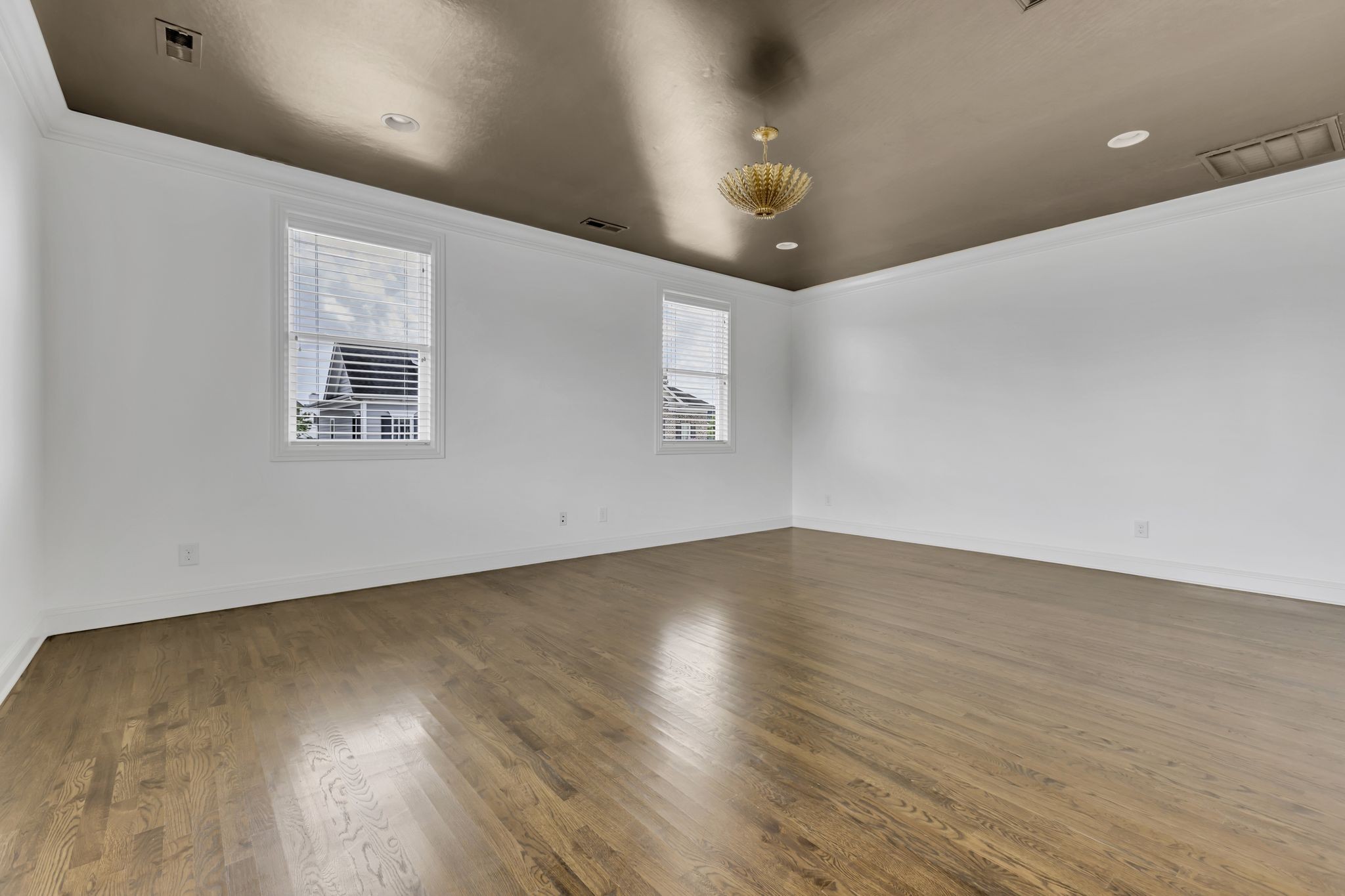 928 Jewell Ave