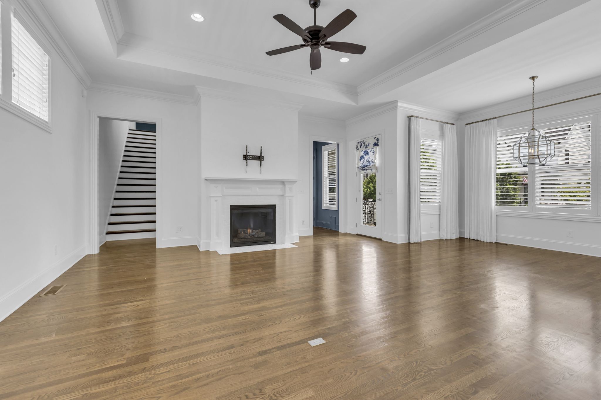 928 Jewell Ave