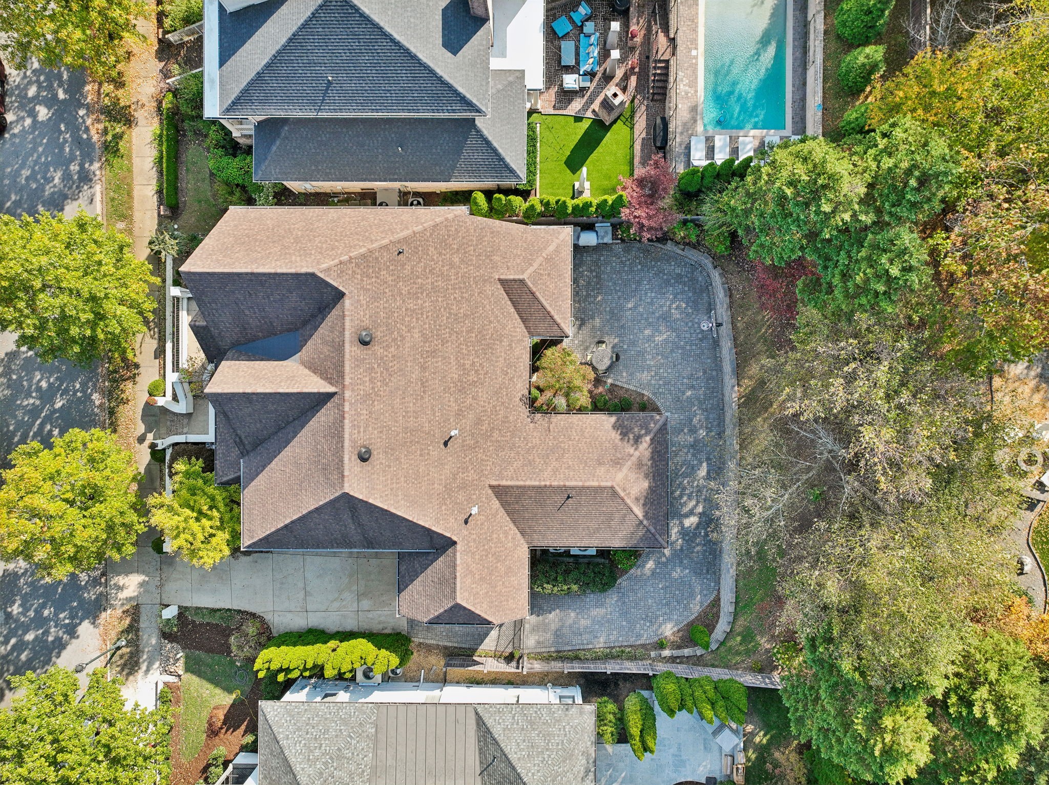 421 Wild Elm St