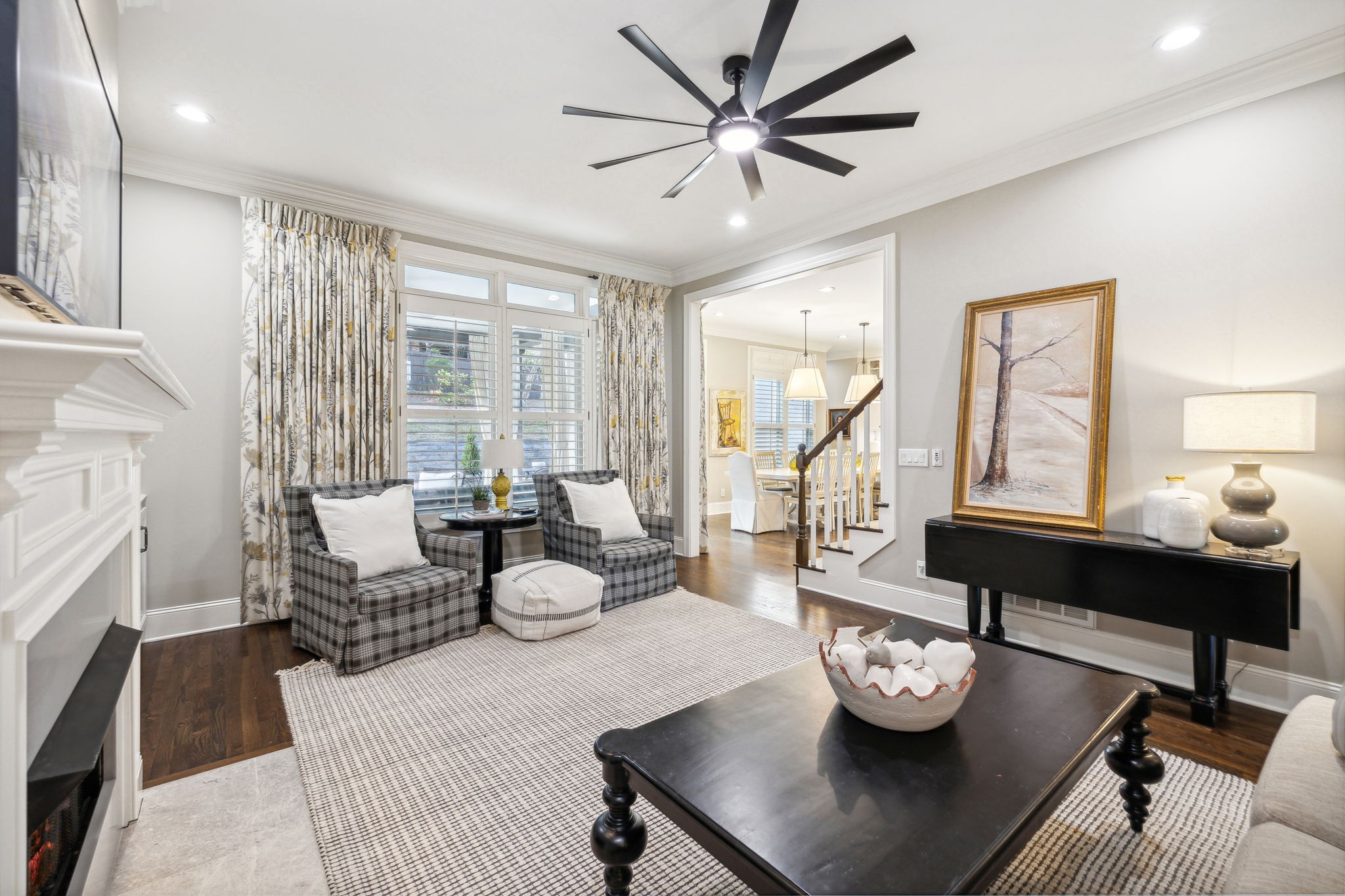 421 Wild Elm St