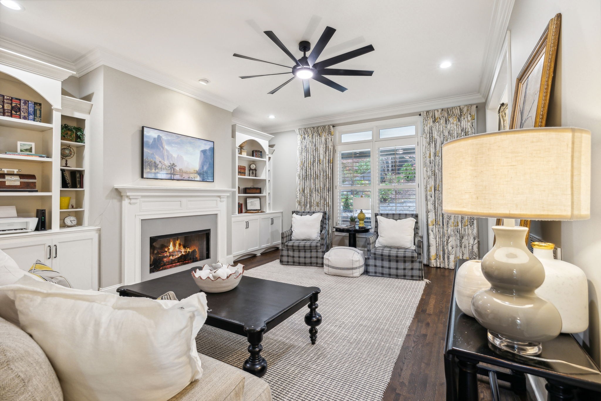 421 Wild Elm St