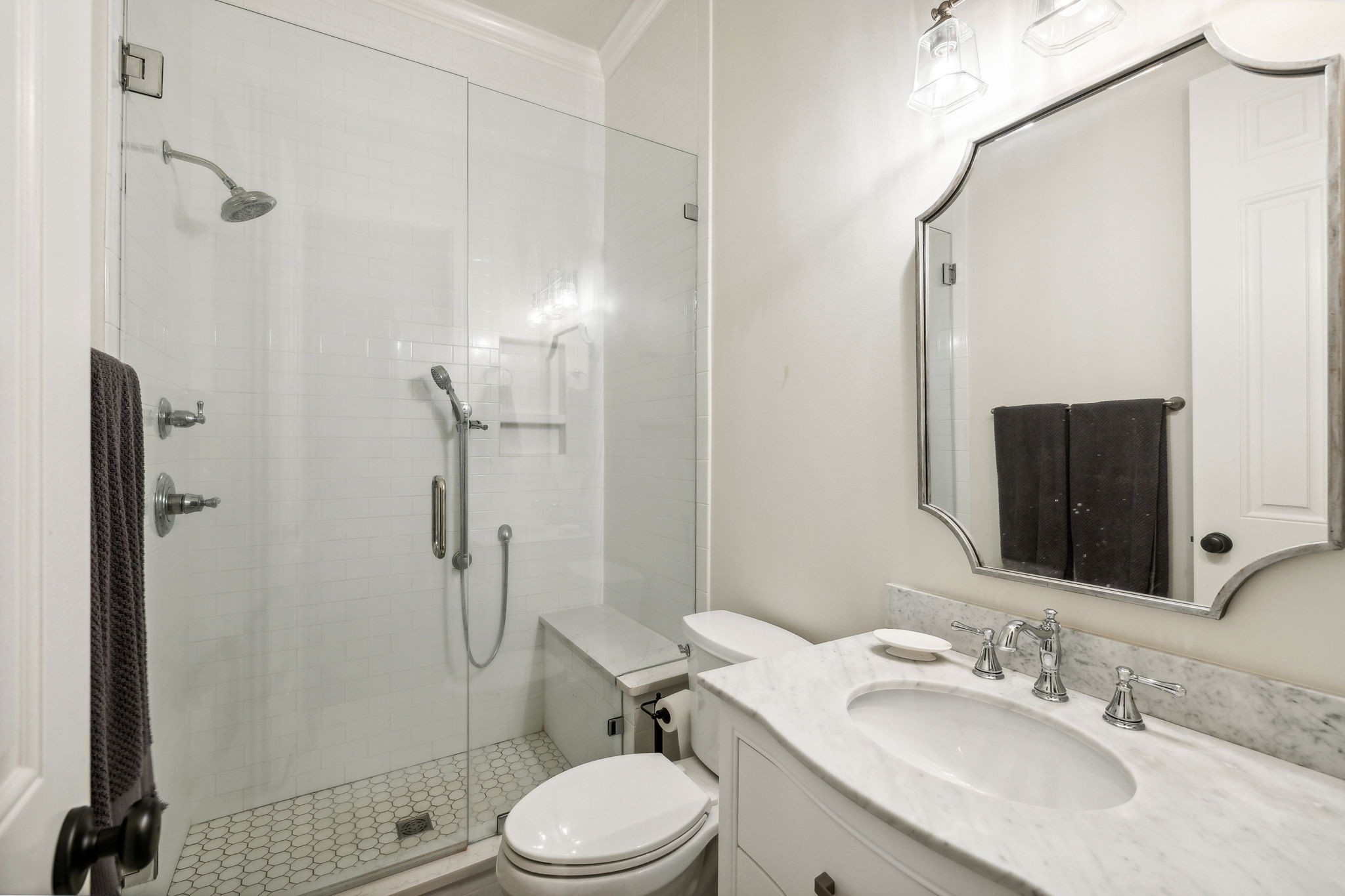 421 Wild Elm St