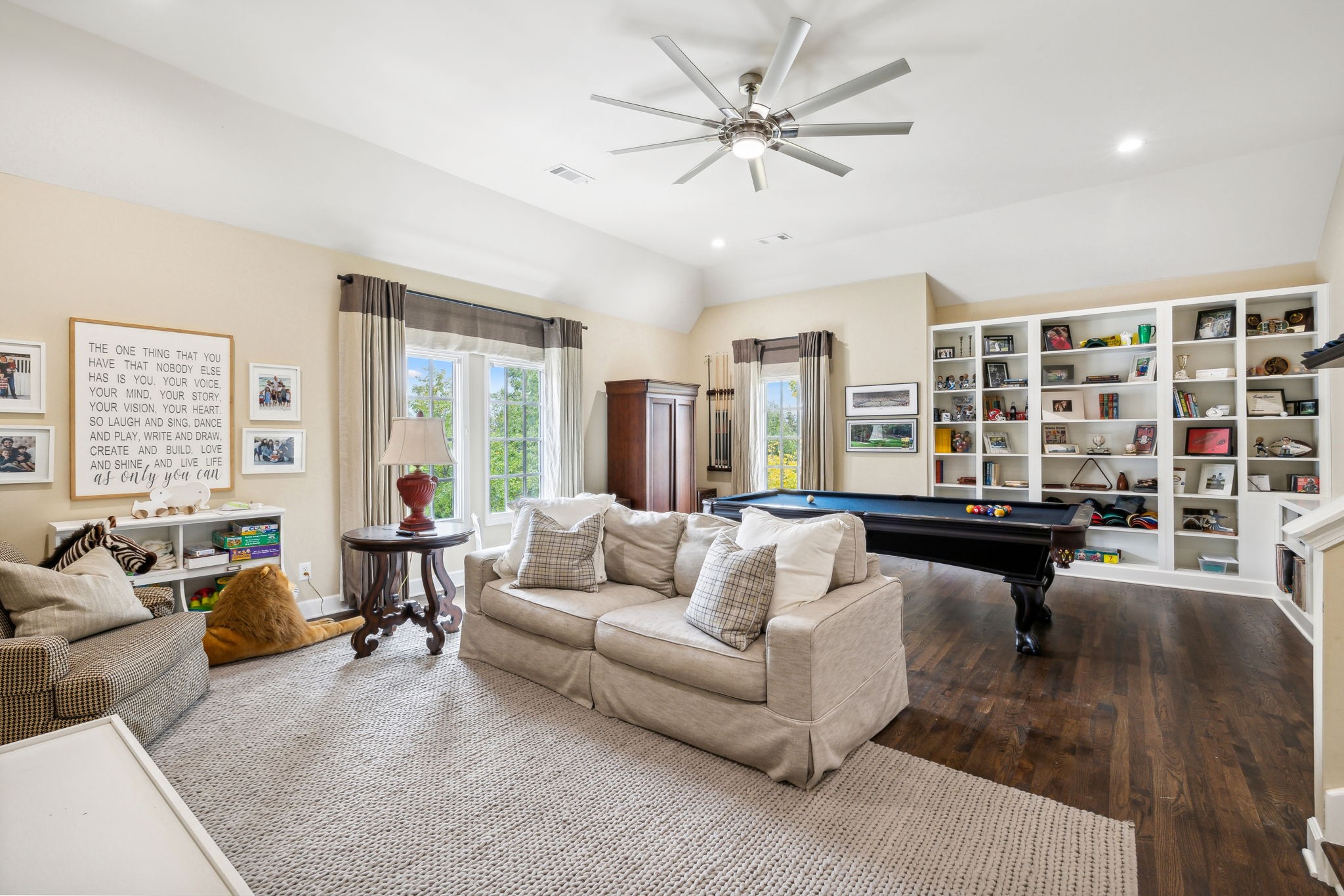 421 Wild Elm St