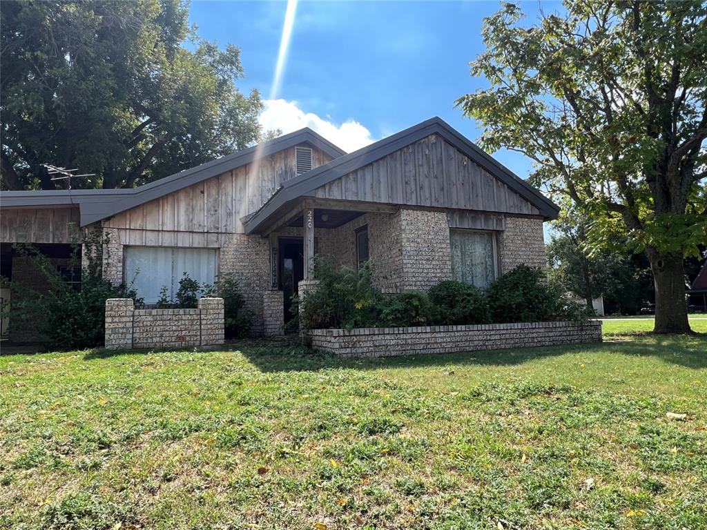220 Highway 62