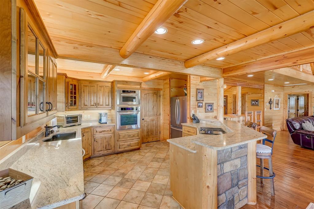 1422 County Street 2850