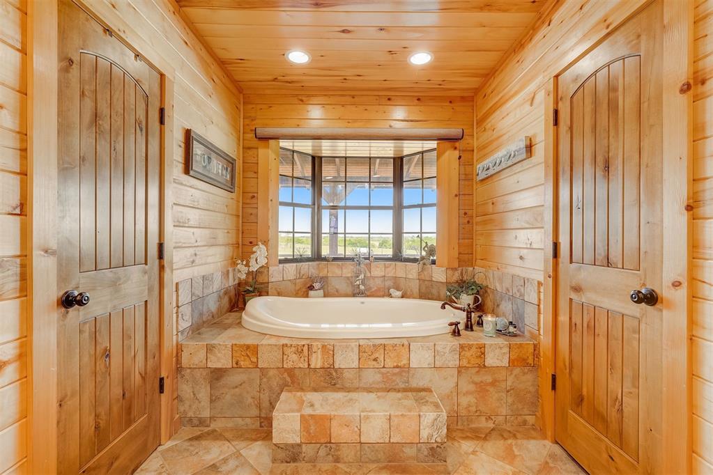 1422 County Street 2850