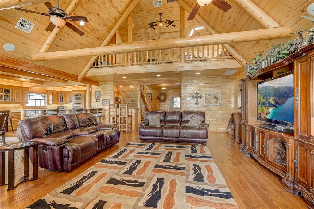 1422 County Street 2850