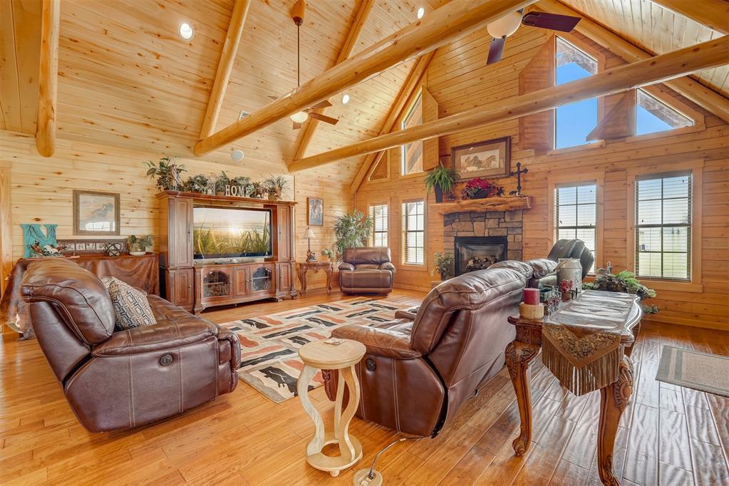 1422 County Street 2850