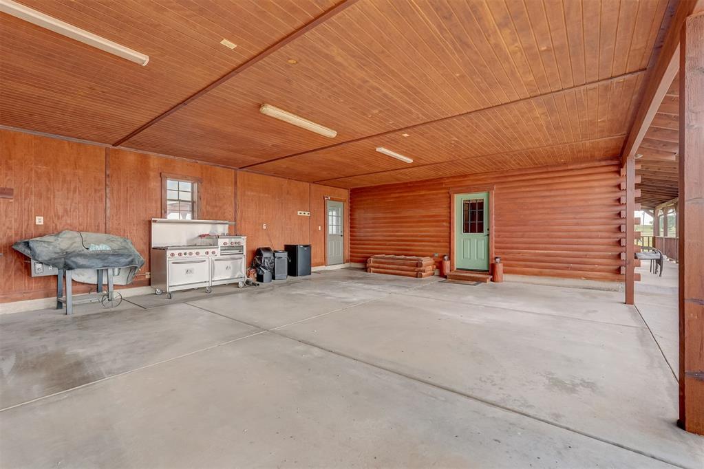 1422 County Street 2850