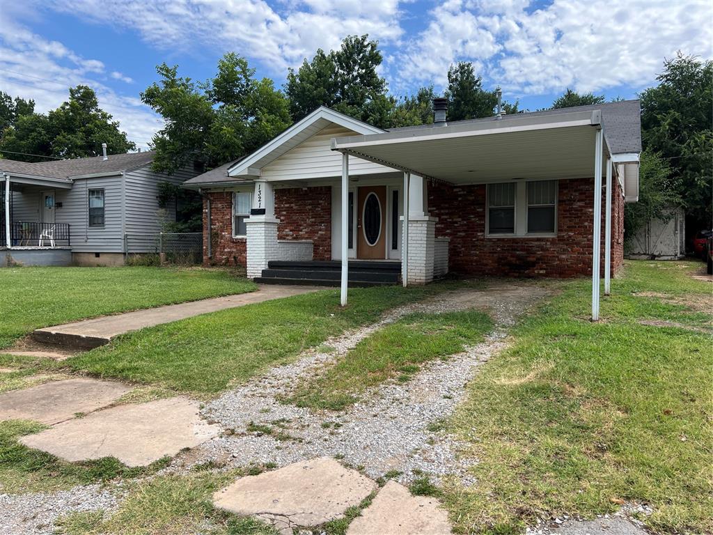 1321 W Arkansas Avenue