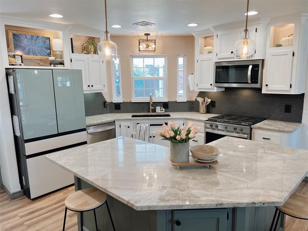 1510 Silver Oak