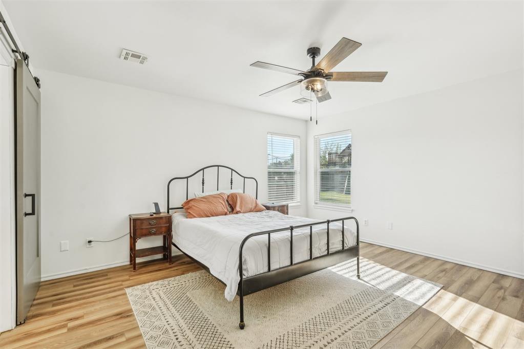 1510 Silver Oak