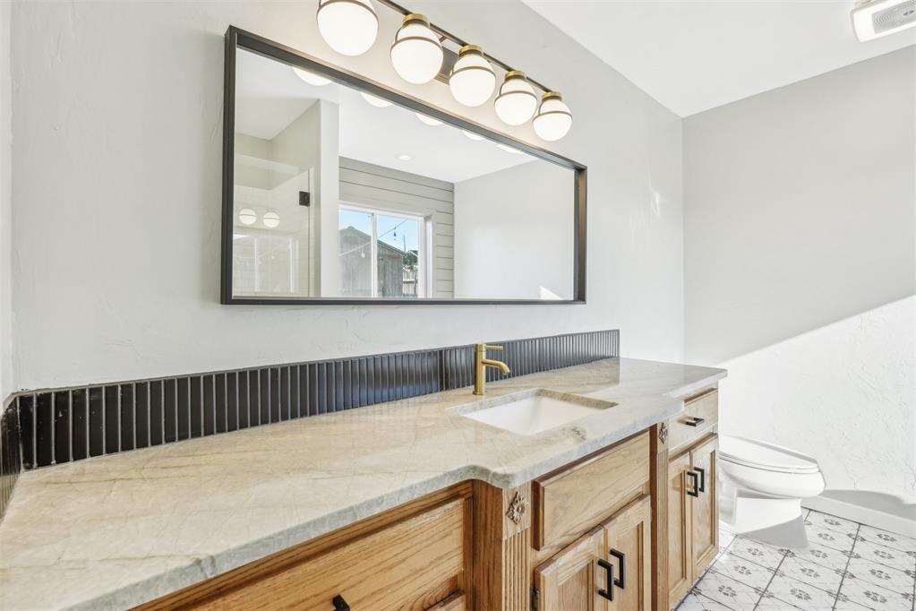 1510 Silver Oak