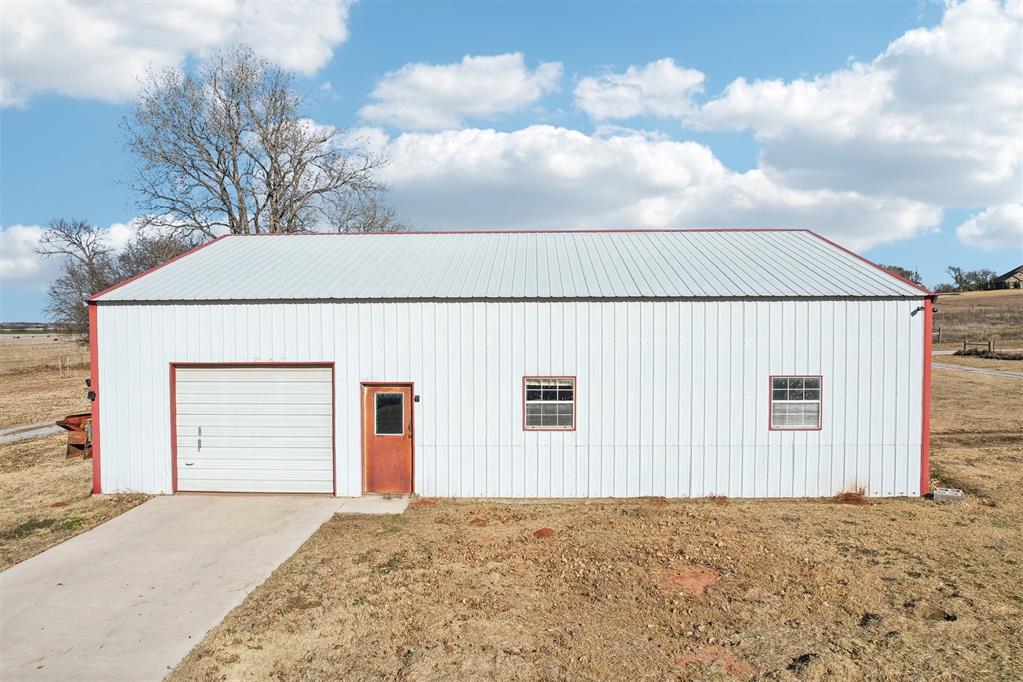 2142 County Street 2900
