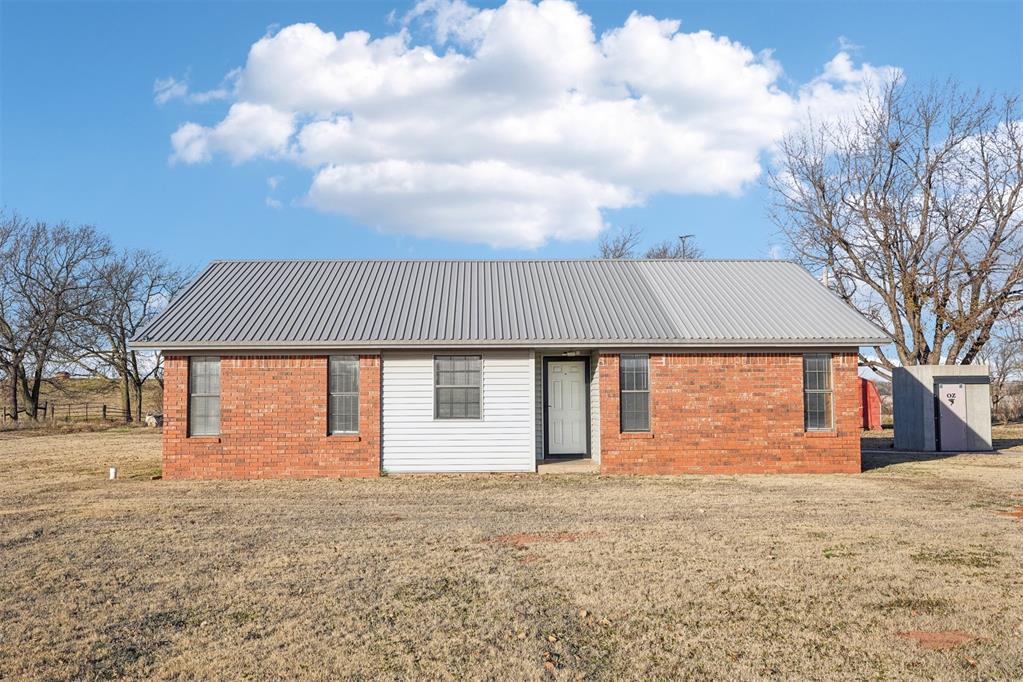 2142 County Street 2900
