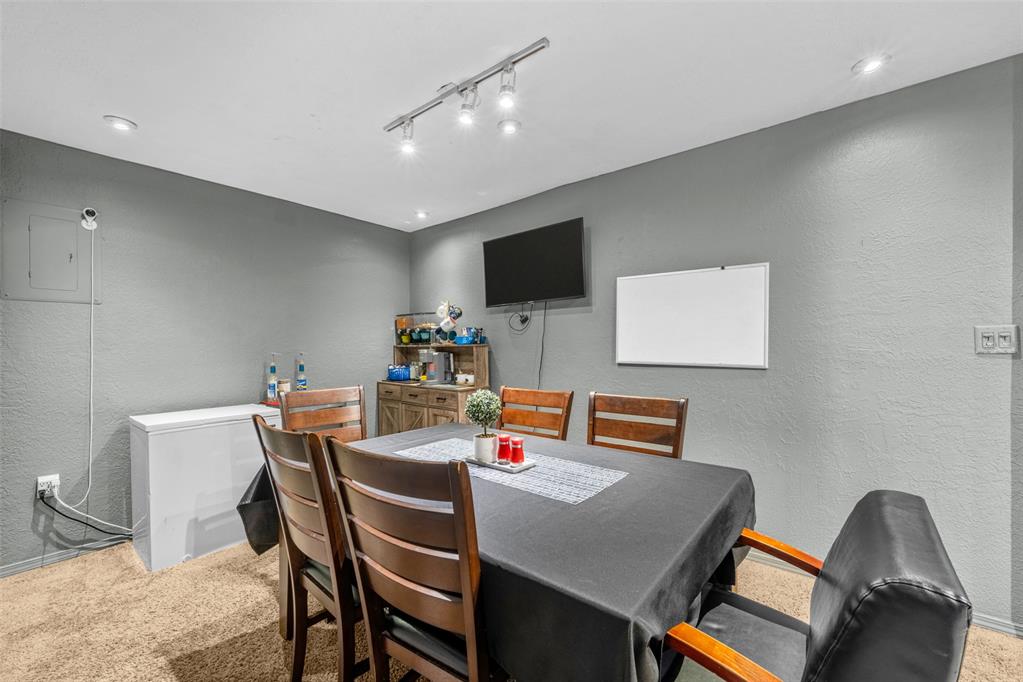 109 Sunny Lane