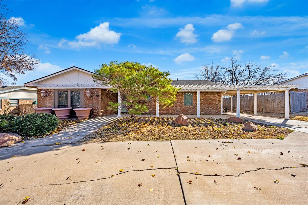 109 Sunny Lane