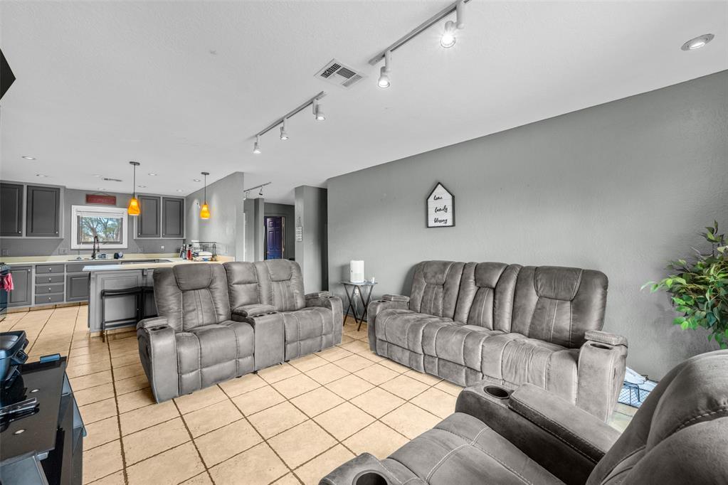 109 Sunny Lane