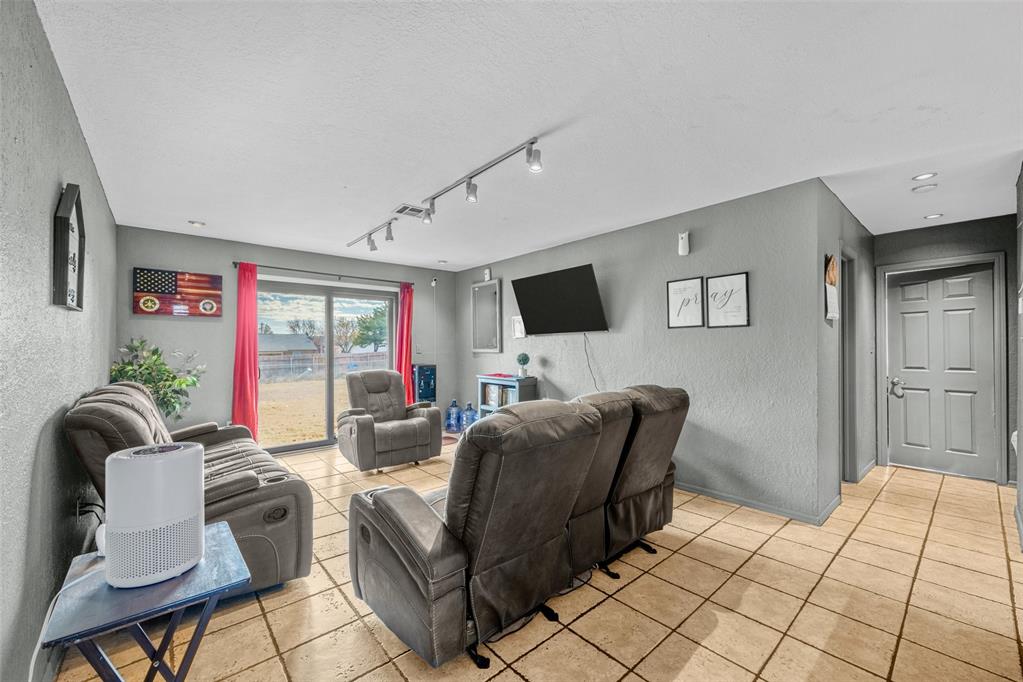 109 Sunny Lane