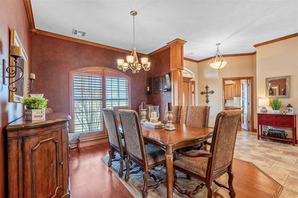 1883 County Street 2895