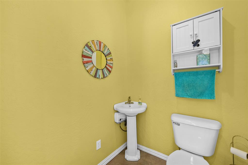 1883 County Street 2895