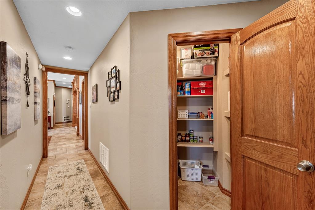 1883 County Street 2895