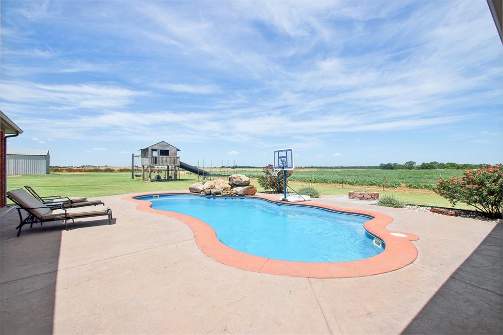 1883 County Street 2895