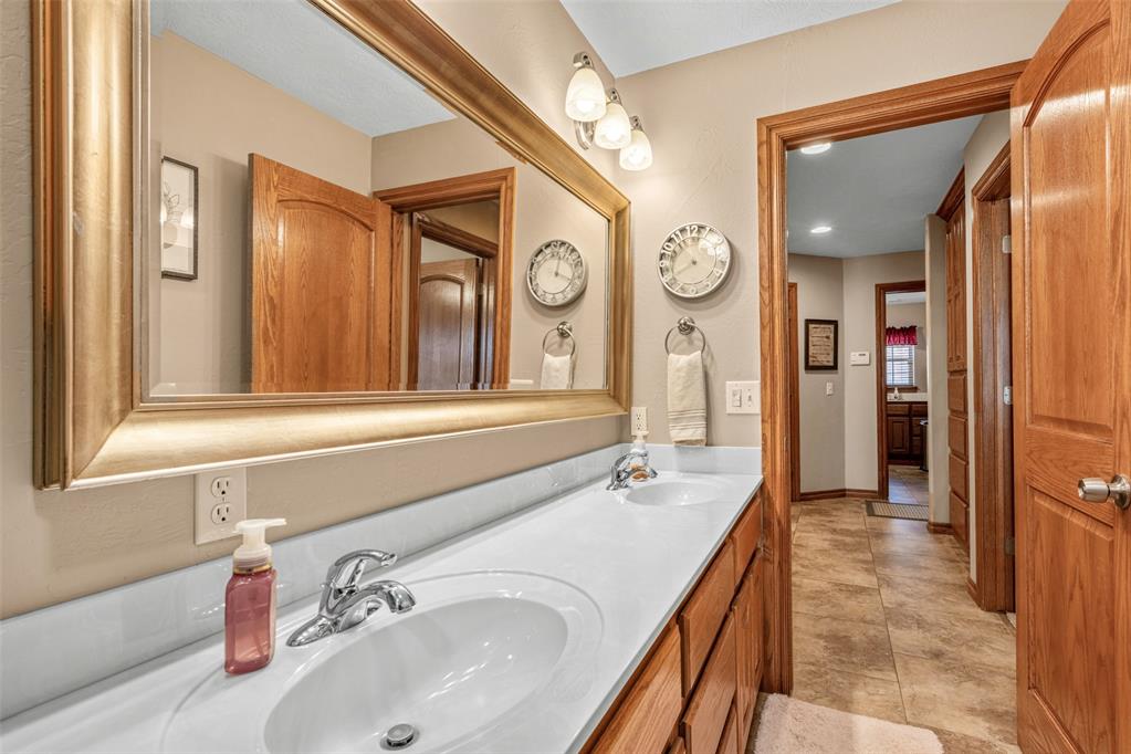 1883 County Street 2895