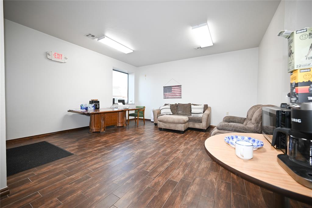 519 W Chickasha Avenue