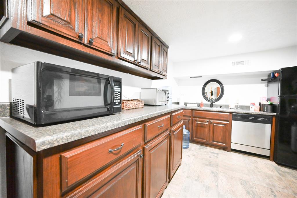 519 W Chickasha Avenue