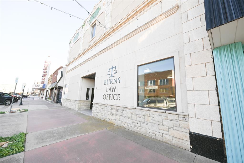 519 W Chickasha Avenue