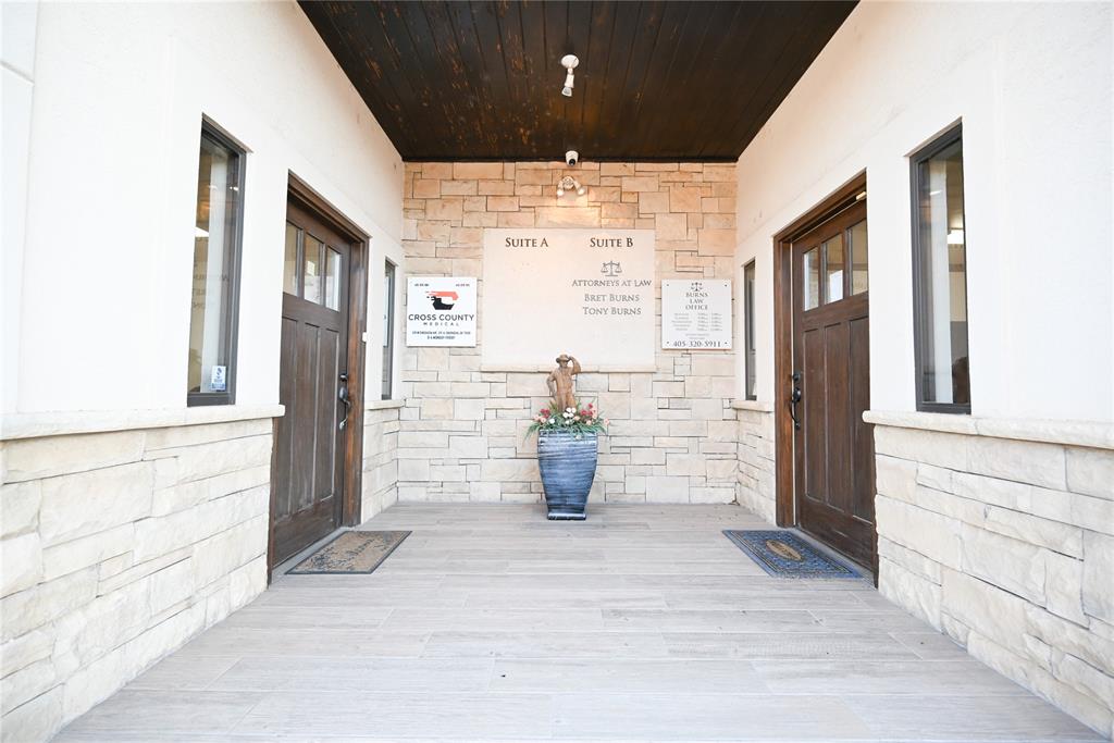 519 W Chickasha Avenue