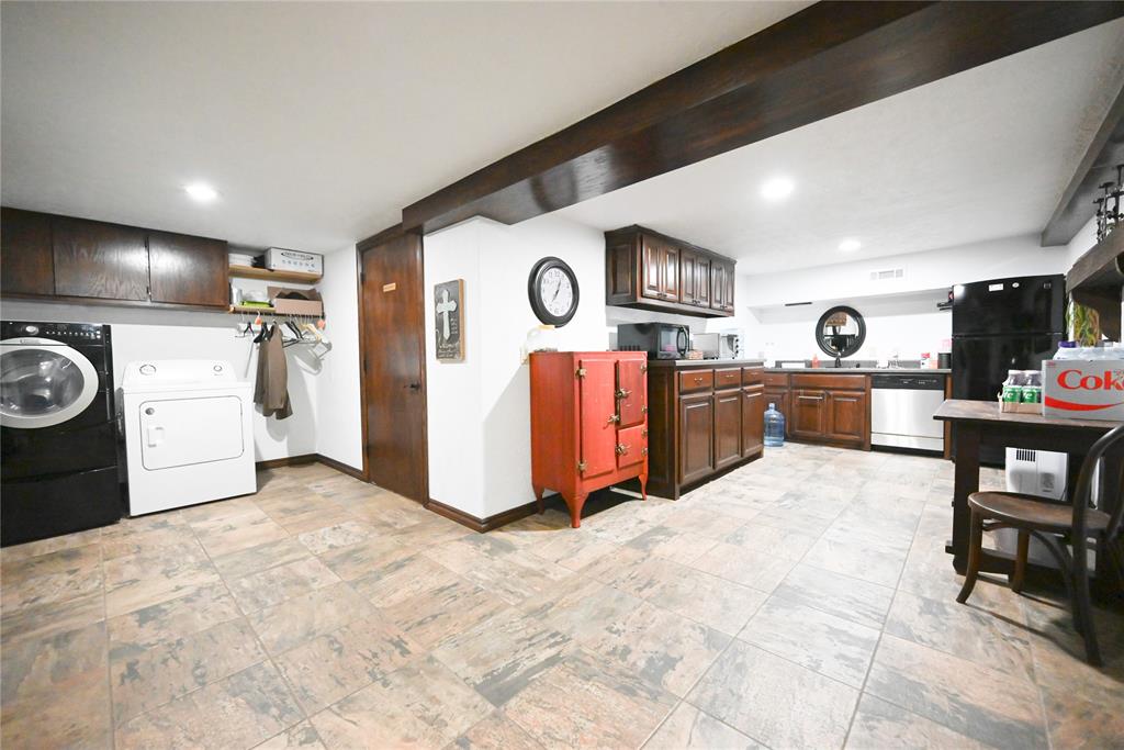 519 W Chickasha Avenue