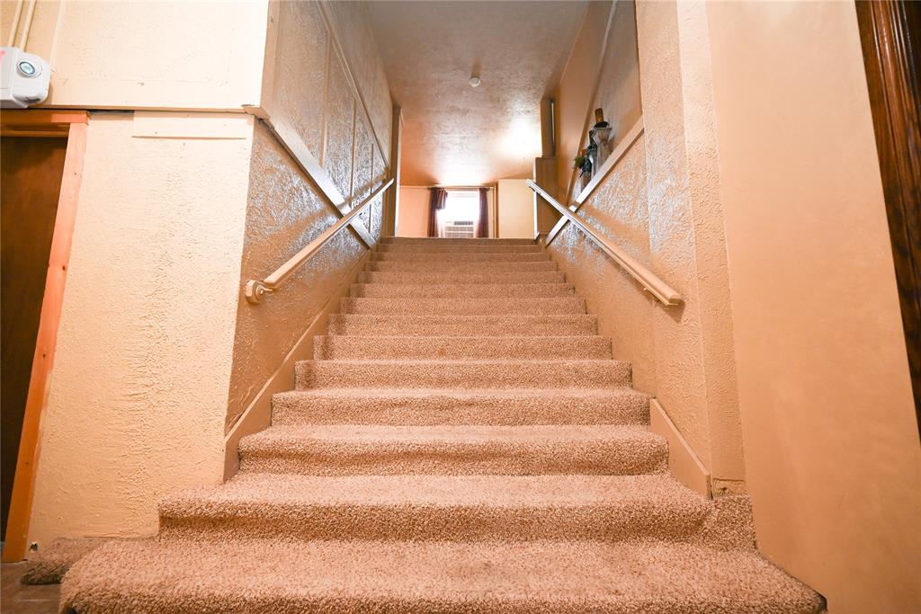 519 W Chickasha Avenue