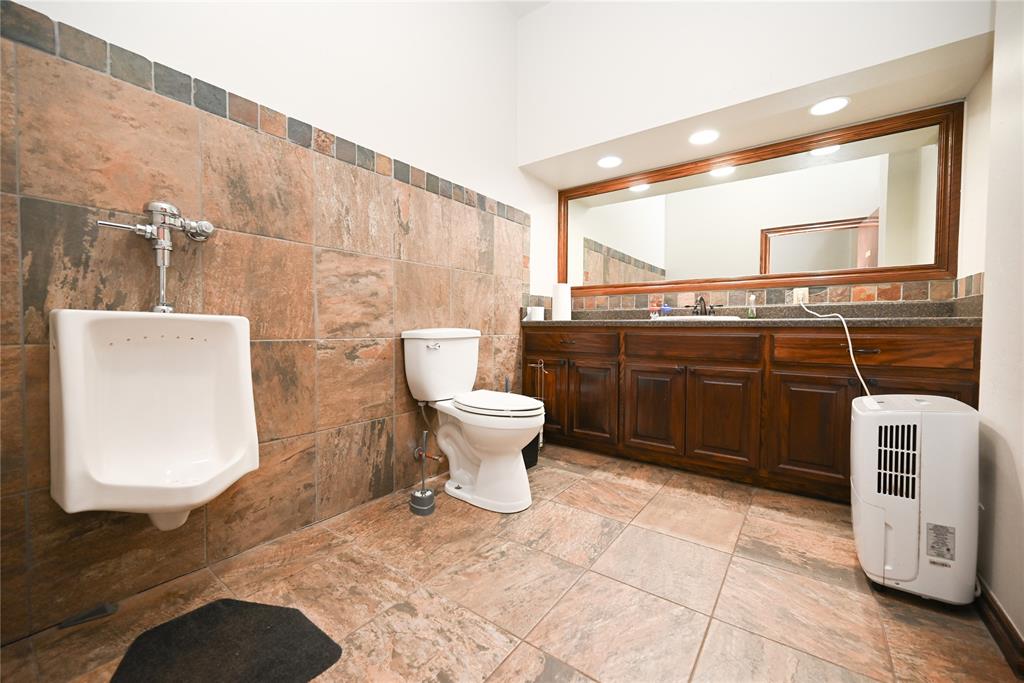 519 W Chickasha Avenue