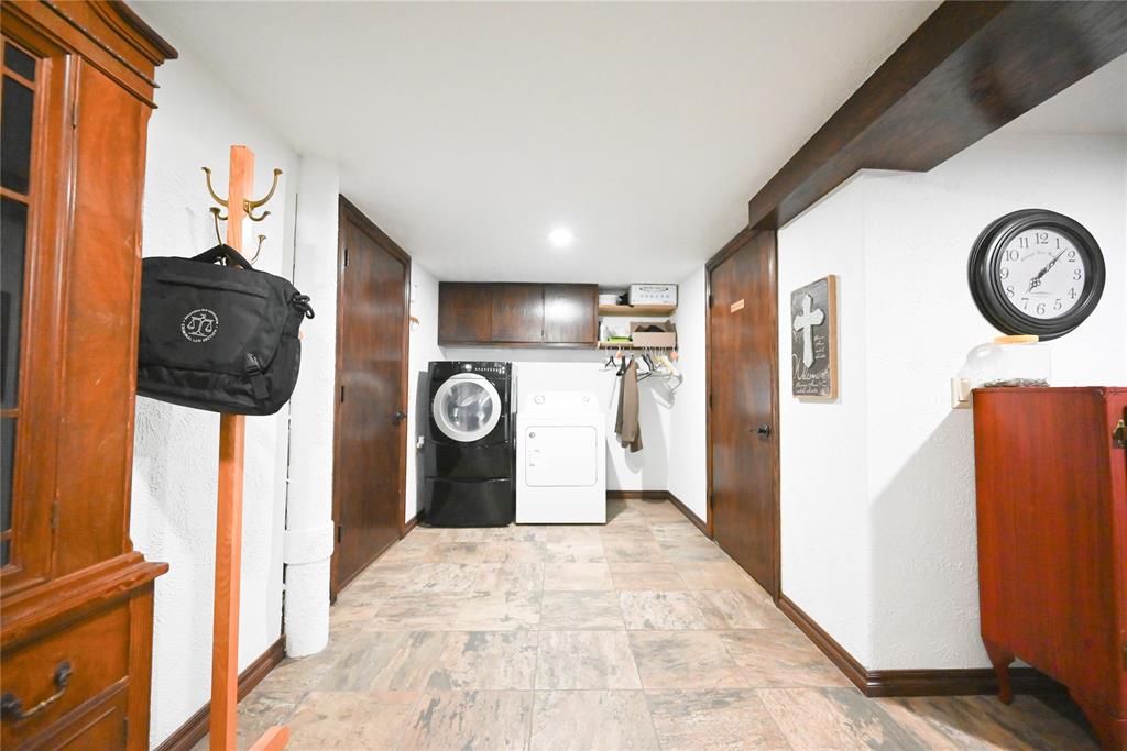 519 W Chickasha Avenue