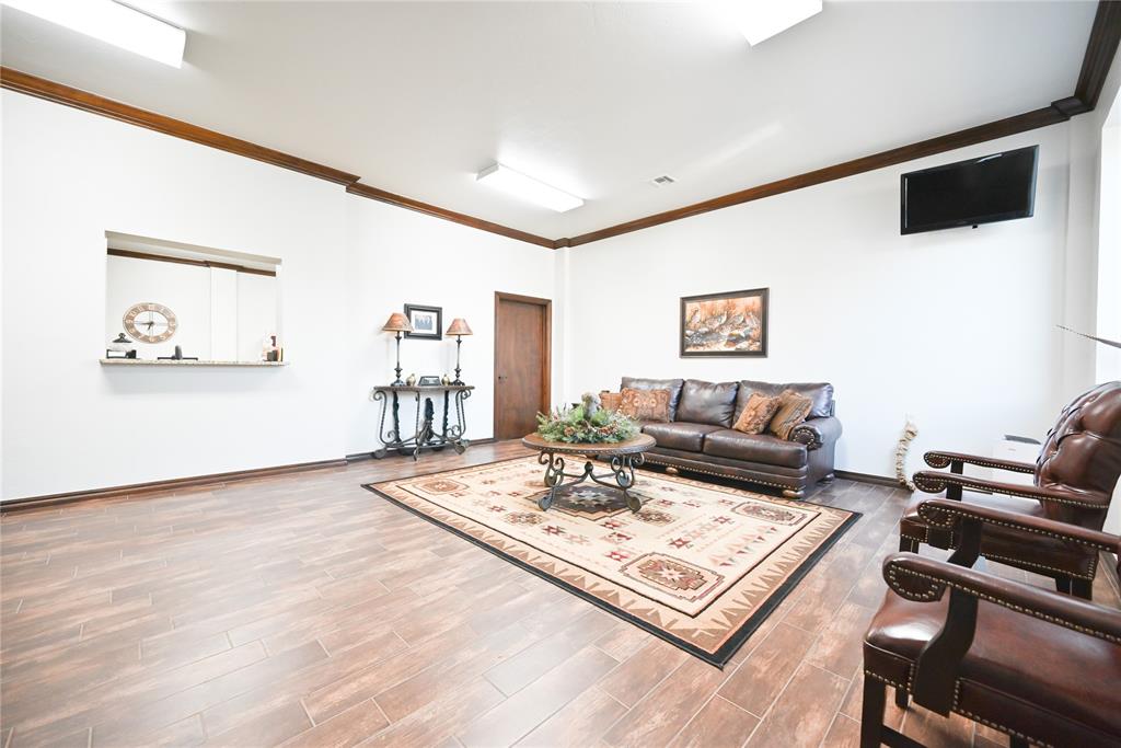 519 W Chickasha Avenue