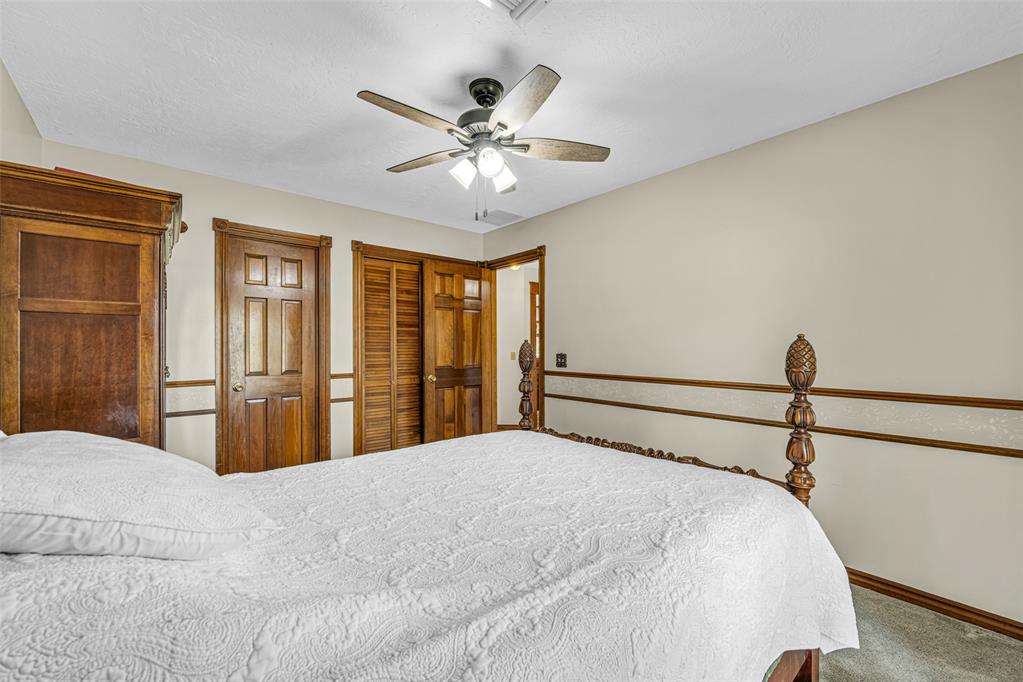 2102 Lakewood