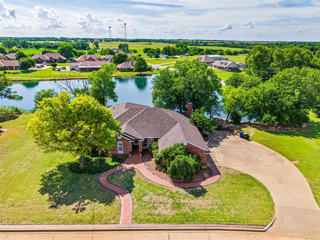 2102 Lakewood