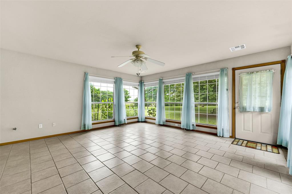 965 Honeysuckle Drive