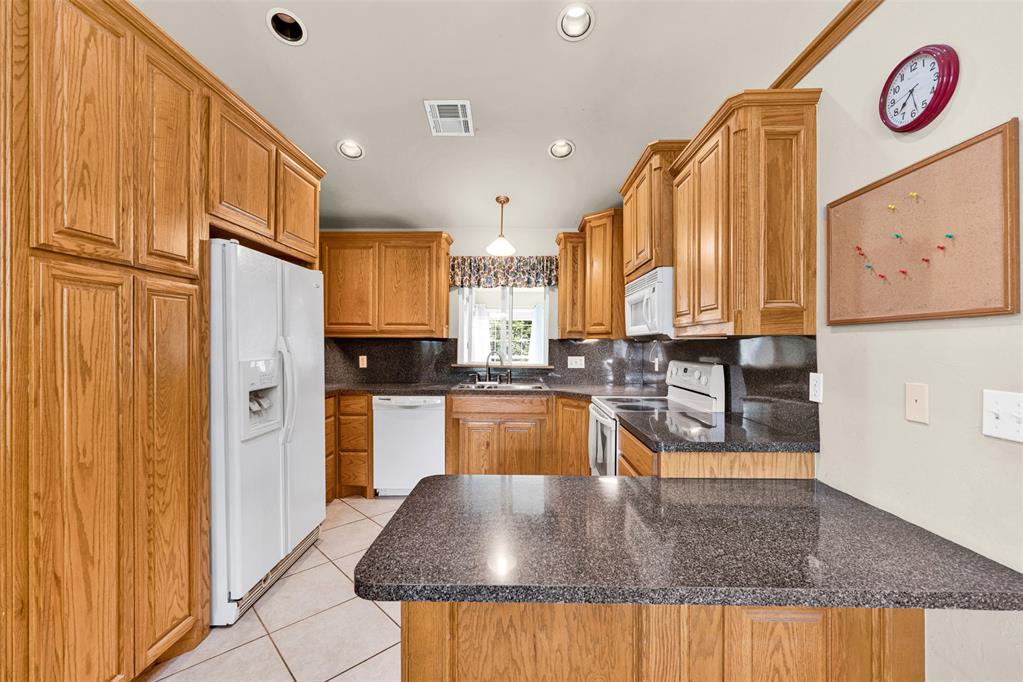 965 Honeysuckle Drive