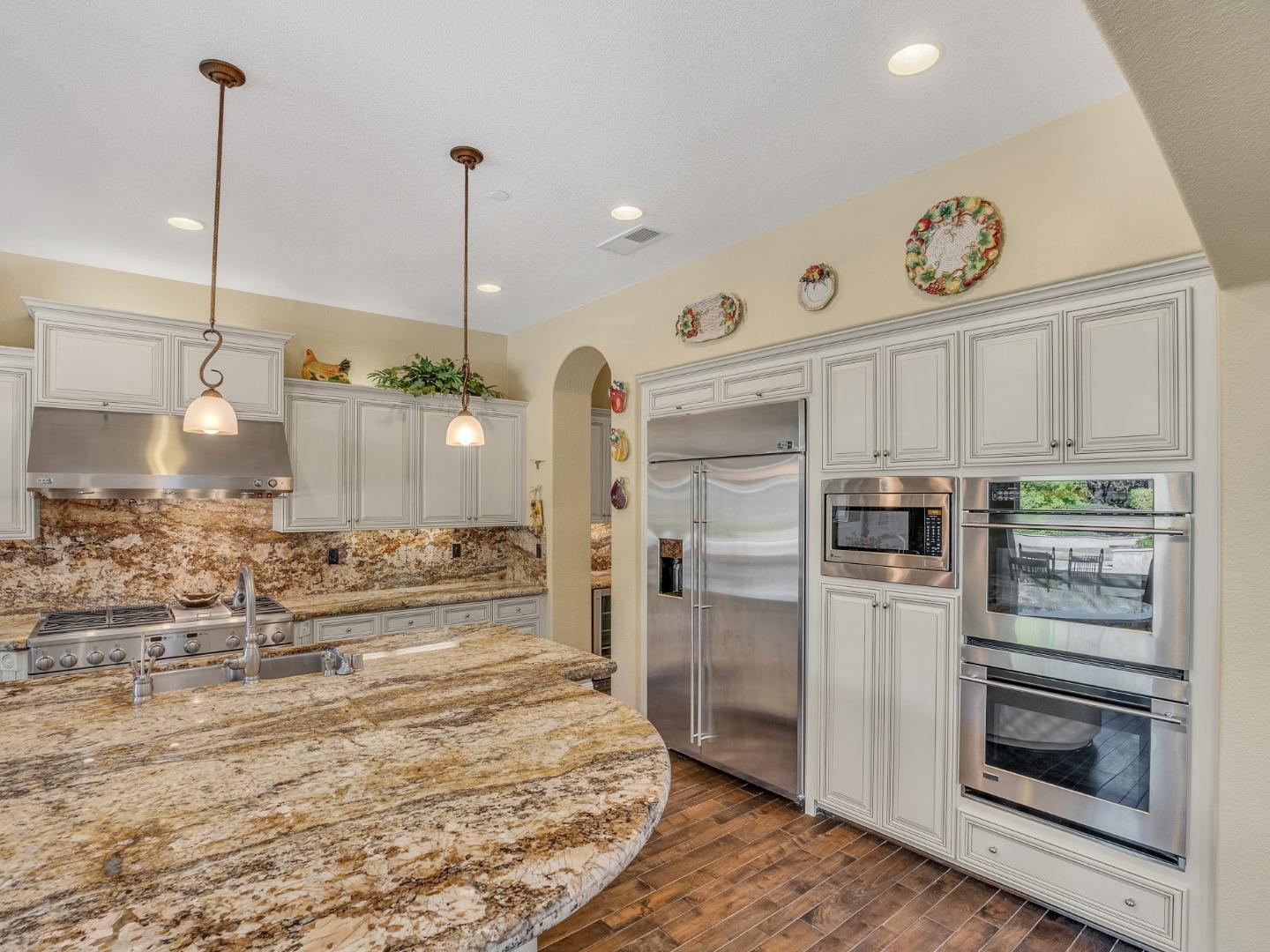 18451 Altimira CIR
